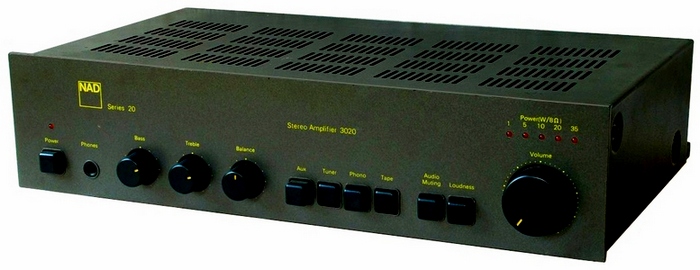 NAD 3020 